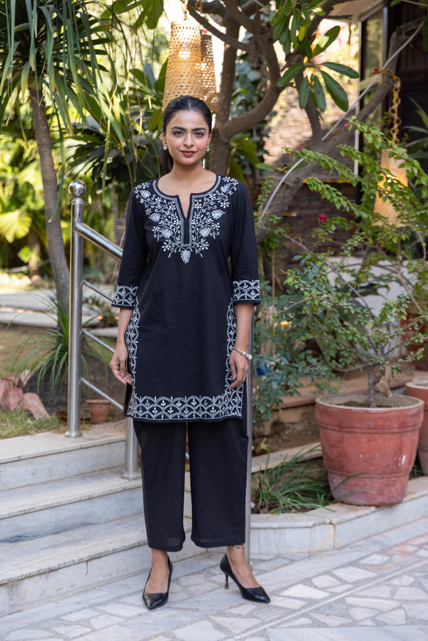 Long Embroidered Paisley Kurta With Palazzo - Black