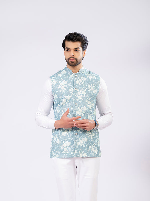 Embroidered Nehru Jacket By INAAYA JAIPUR