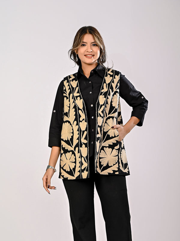 BLACK FLORAL EMBROIDERY SLEEVELESS JACKET