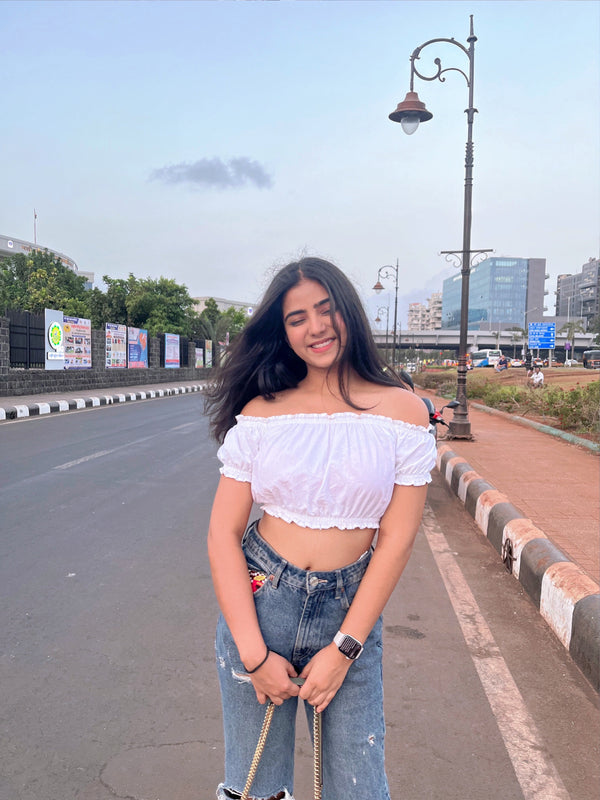 Sakshi Amarnani In Poplin Crop Top